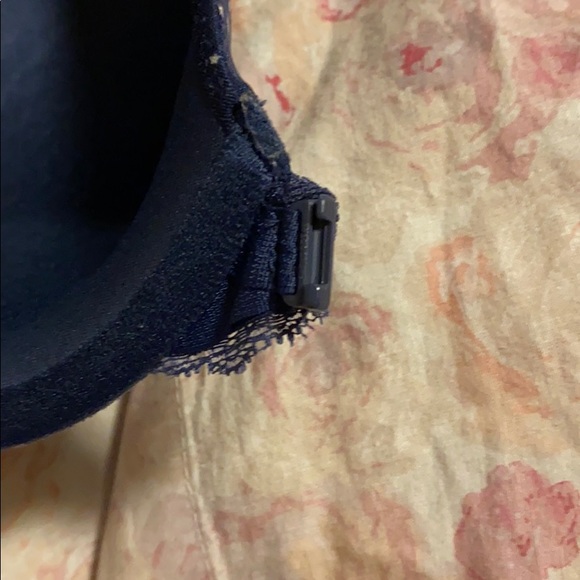 Size 36C front closure non padded bra - Picture 3 of 3